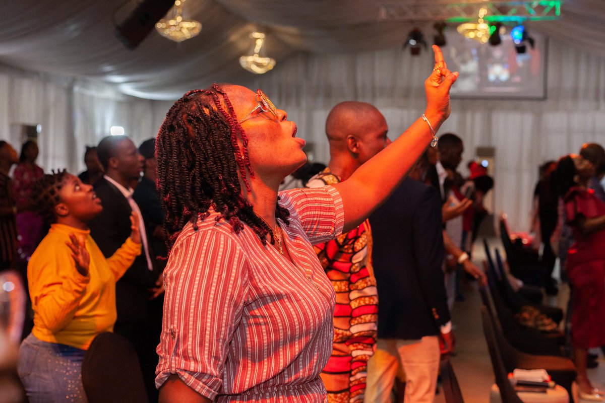 GICLekki's tweet image. Love the Lord your Father with a love so strong, so fierce and undeniable that His fire burns brightly through you.

Let all your doings be pleasing to Him, in a manner that gives Him all the glory…

#sundayservicehighlights
#love
#globalimpact