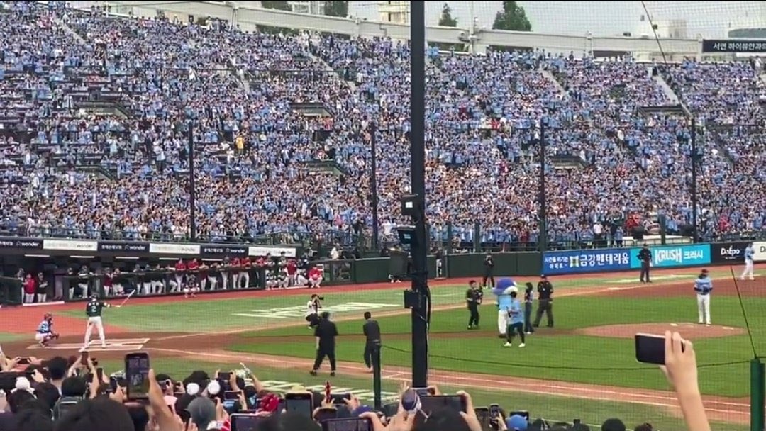 𝓬𝓴 tweet media