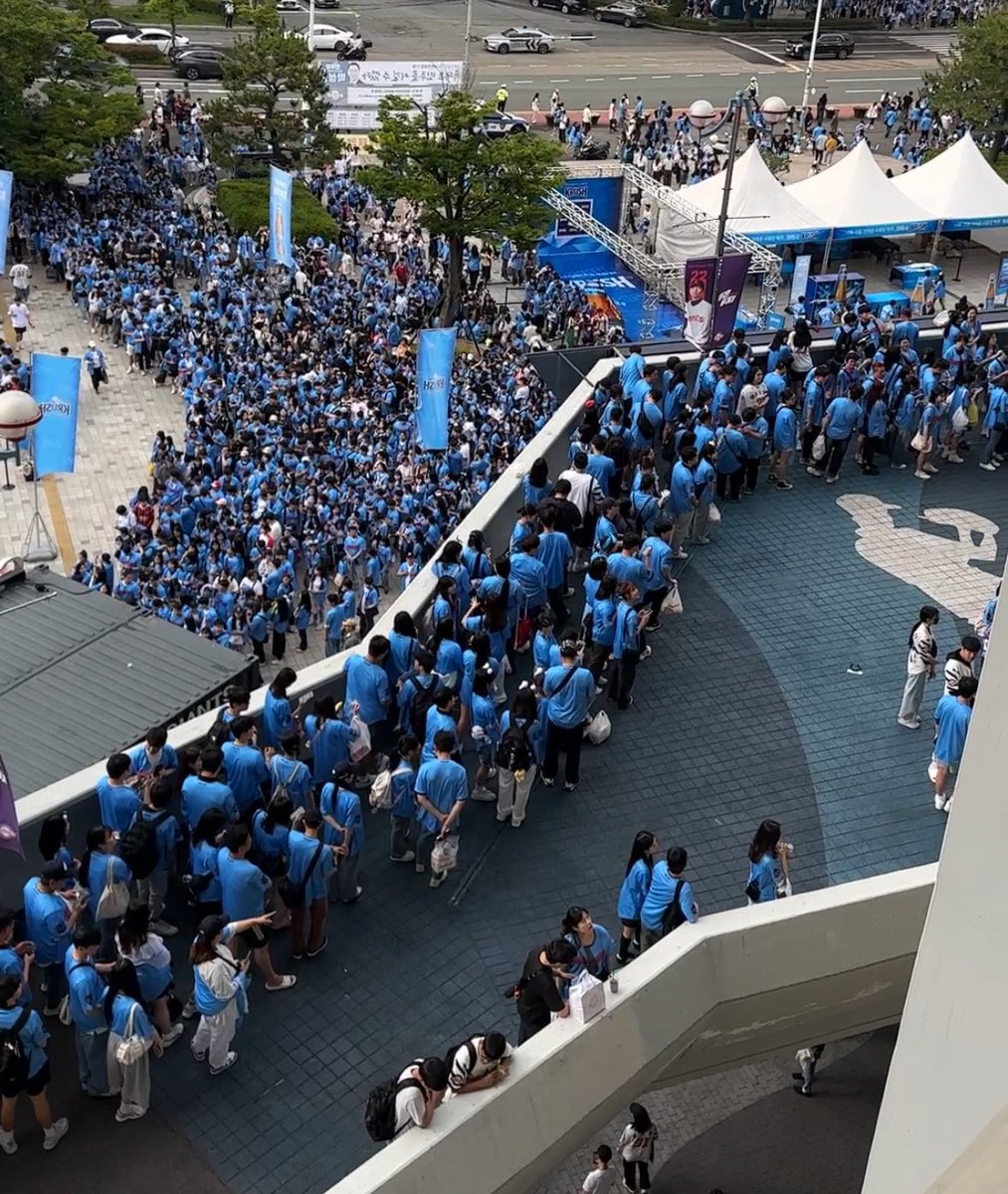 𝓬𝓴 tweet media