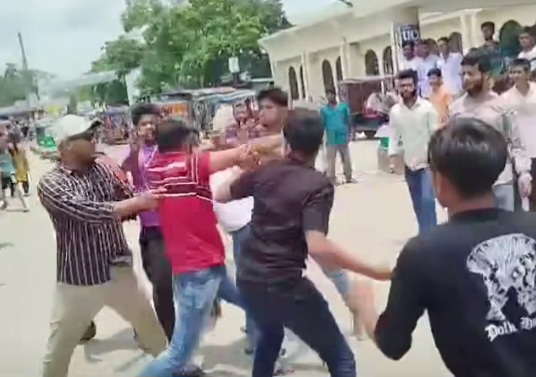 জামালপুরে ছাত্র-সমাবেশে হামলা, আহত-১