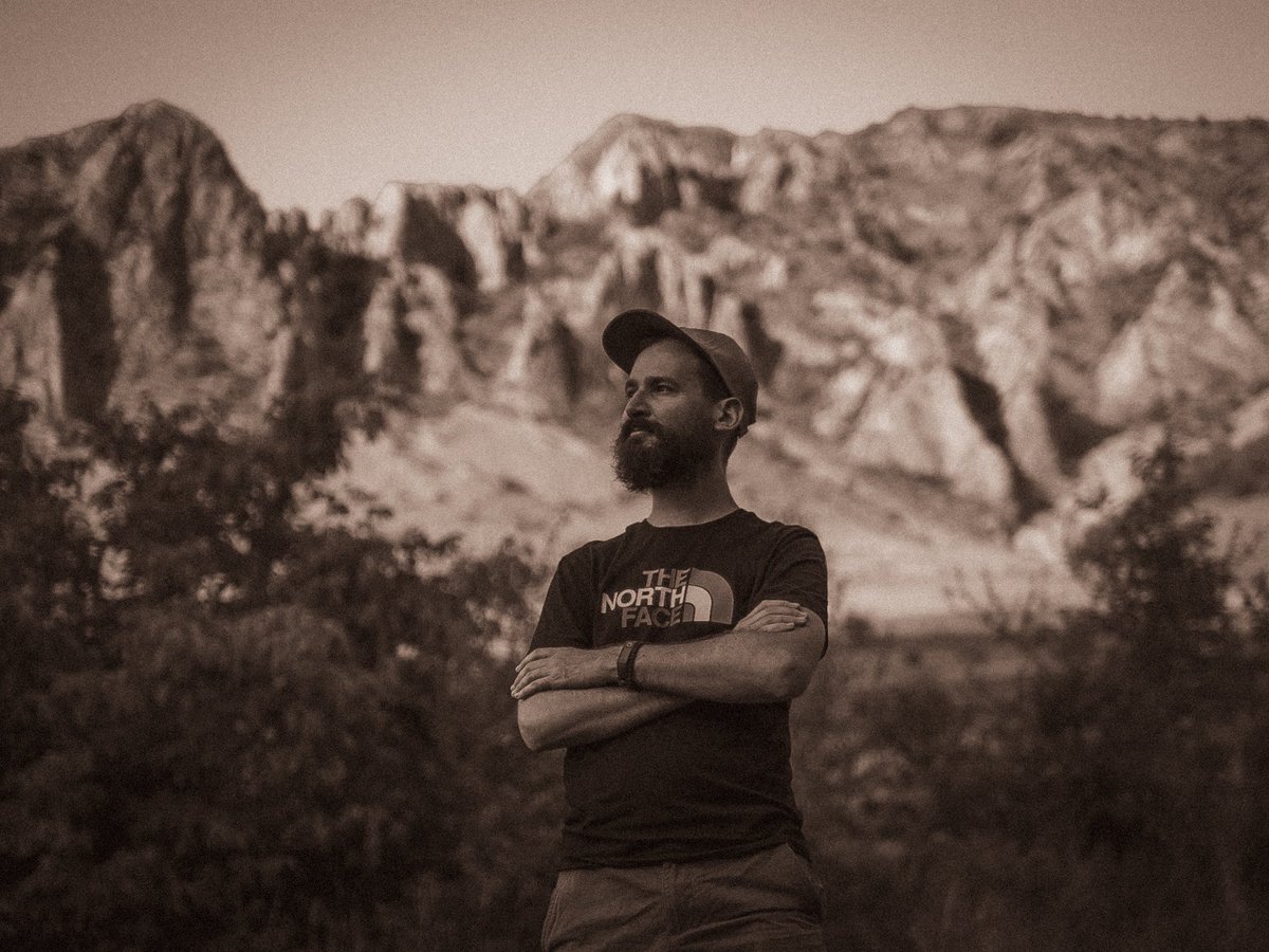 Schell Gergely pszichológus || természeti terápia || nature therapy || nature coaching || outdoor therapy || erdőfürdő || forest bathing || indigenous || őshonos || erdőterápia || erdő || természet || tapasztalati tanulás || élménypedagógia || élményterápia || Erdély ||