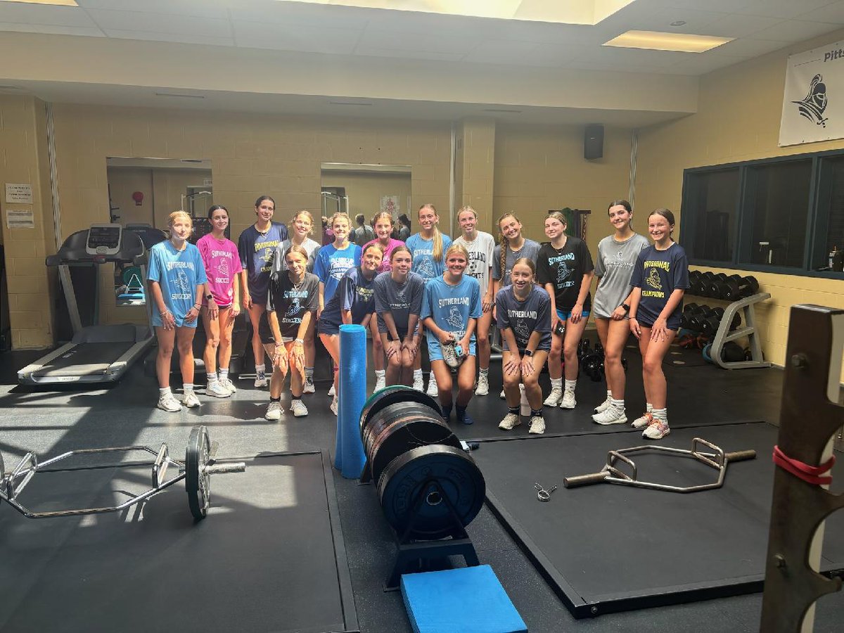 VarKnightSoccer's tweet photo. The @VarKnightSoccer is putting in the work to get ready for this season! #futsol #weightroom
@PCSDAthletics @jimmacker https://t.co/bCrmTCZIK4