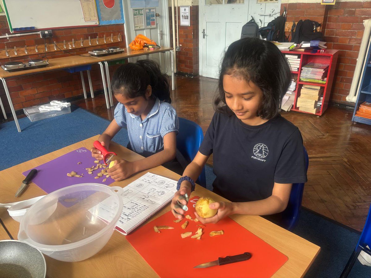 Y5@fircroft.family tweet media