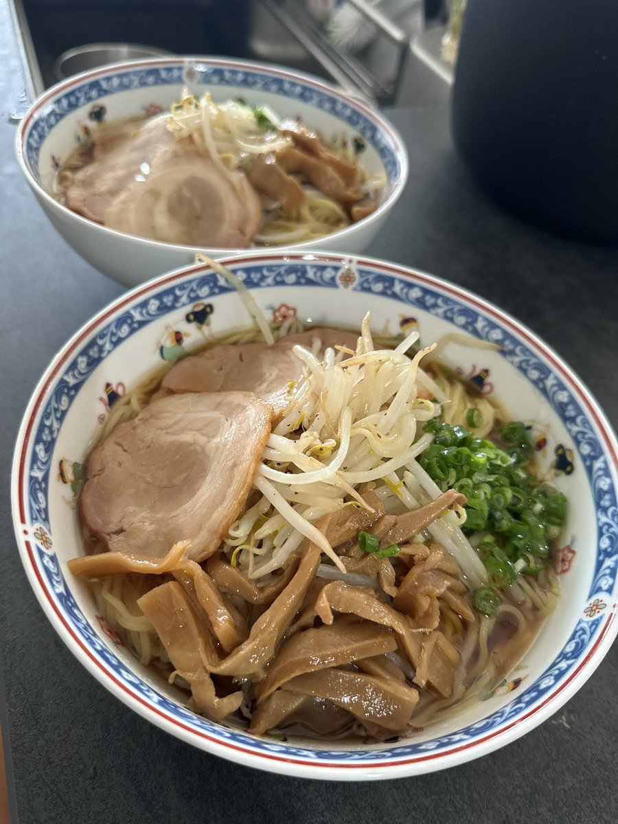 kosodate_nico's tweet photo. 高1長女はもうとっくに夏休み
お昼にラーメン作って２人でモリモリ食べた
その後夜まで予備校
私は仕事
元気つけて頑張ろう♪ https://t.co/VnWpXoZPMz
