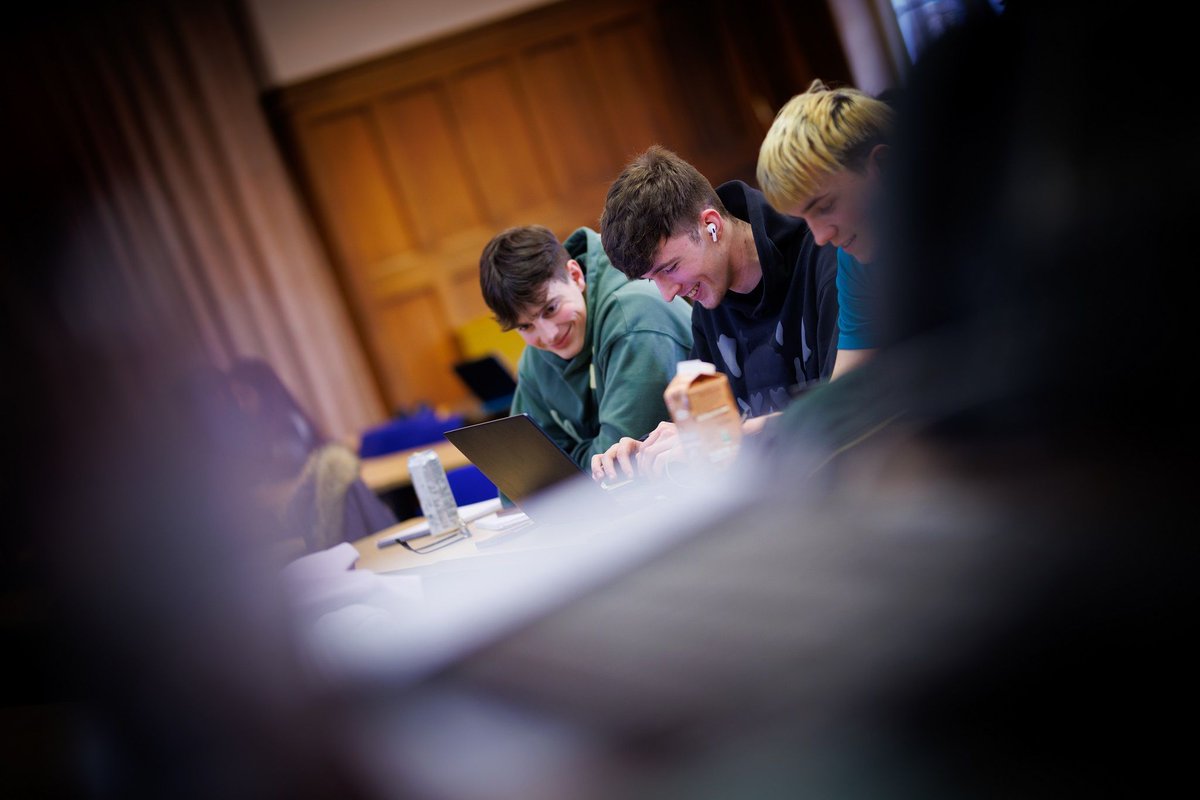 We've been ranked 1st for Finance and 3rd for Accountancy in Scotland for student satisfaction in the National Student Survey - so if you're still sitting on your offer for either of these subjects, this is your sign to accept for September 2024 entry 🤩