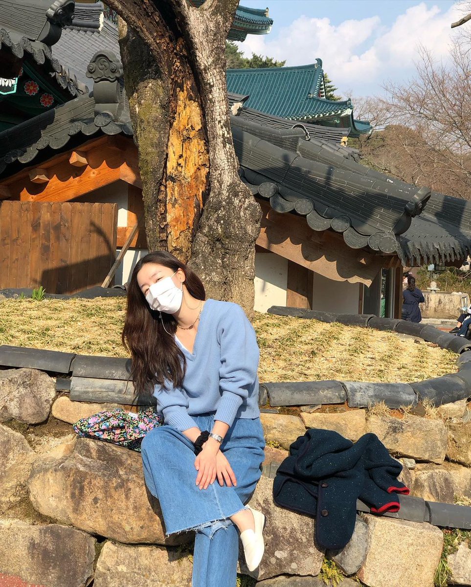 b_ee_ae's tweet photo. 한선화 너무 내가 평생 사랑할 국어 선생님미가 있음... https://t.co/tug1fwEmWT