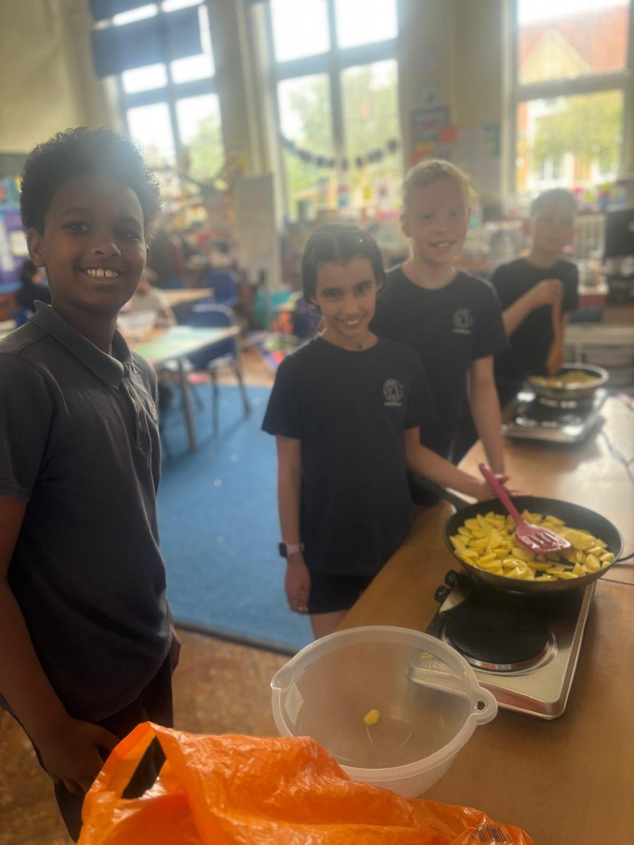 Y5@fircroft.family tweet media