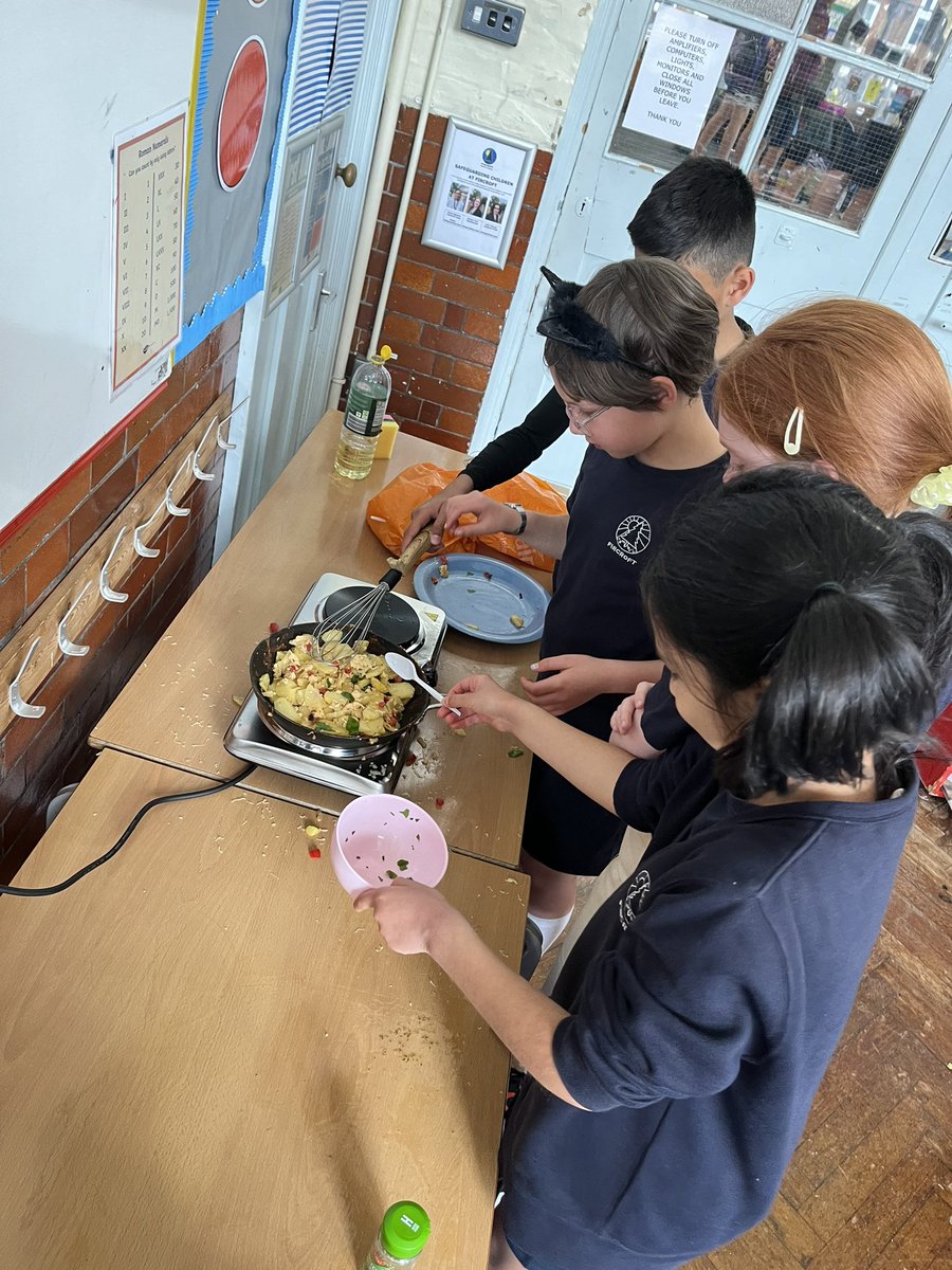 Y5@fircroft.family tweet media