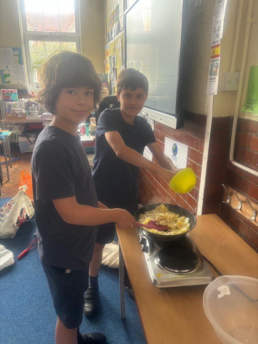 Y5@fircroft.family tweet media