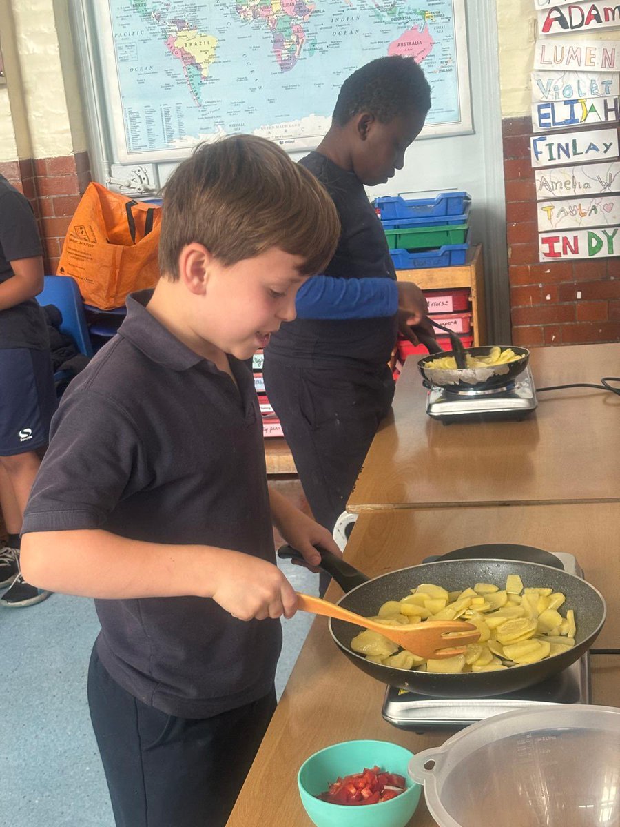 Y5@fircroft.family tweet media