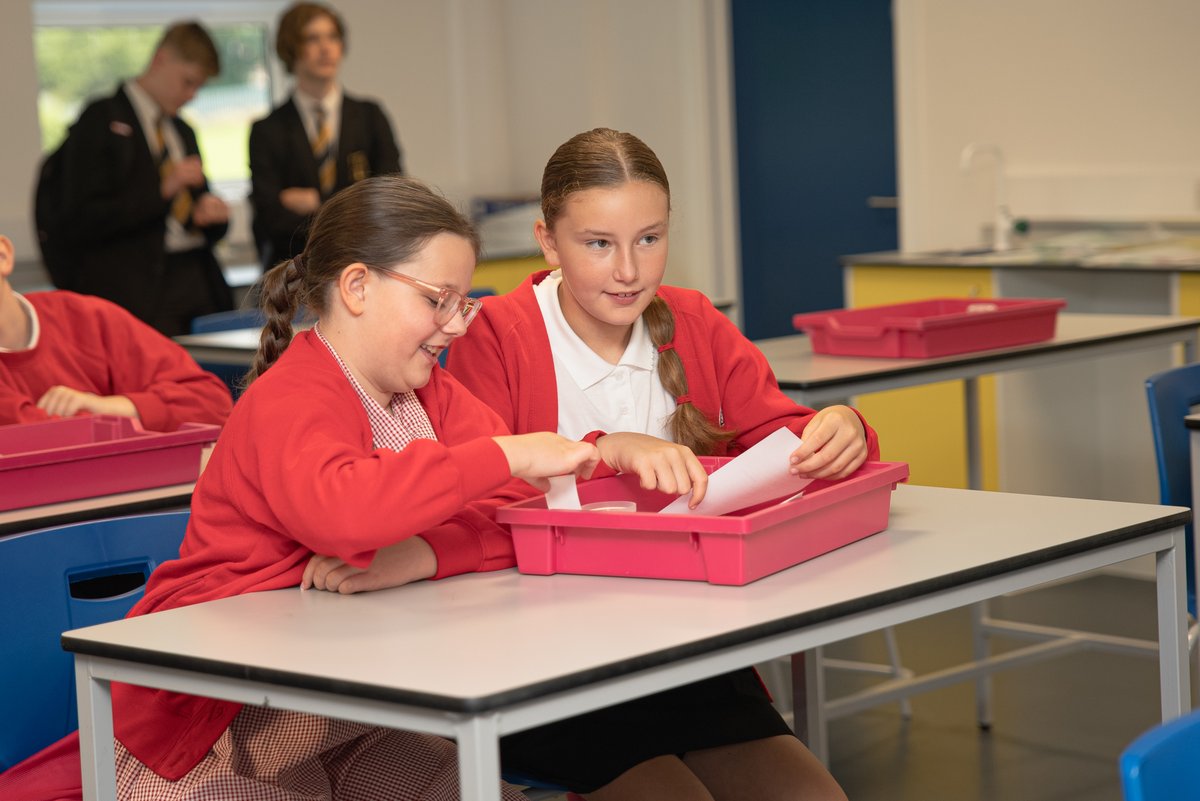 year5GCP's tweet photo. The Y5 children had a fantastic morning at
@HealingAcademy1. They used their scientific skills to solve the murder mystery.
@PrimaryGreat
#GCPScience https://t.co/IPAJ2SlguP