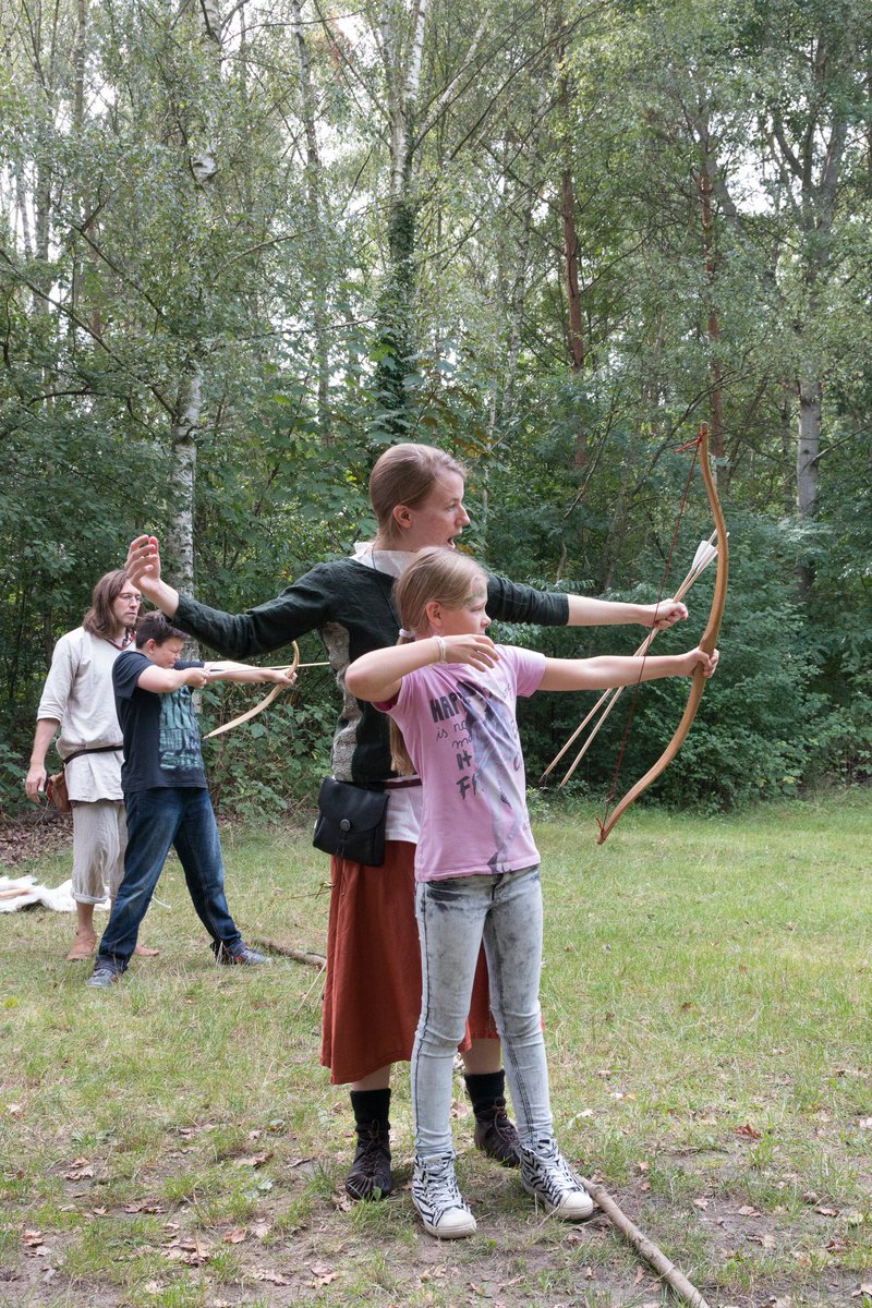 Stadtmuseum Berlin (@stadtmuseumbln) on Twitter photo Verbringe den Sommer in unserem #Freilichtmuseum mit Bogenschießen, historischen Führungen und viel Natur! 🌿🌞🏹
In den #Sommerferien ab 18. Juli hat das #MuseumsdorfDüppel täglich (außer mittwochs) von 10 bis 18 Uhr geöffnet! <a href="/dueppel_ev/">Förderverein Museumsdorf Düppel e.V.</a>
ℹ️ stadtmuseum.de/veranstaltunge… Verbringe den Sommer in unserem #Freilichtmuseum mit Bogenschießen, historischen Führungen und viel Natur! 🌿🌞🏹
In den #Sommerferien ab 18. Juli hat das #MuseumsdorfDüppel täglich (außer mittwochs) von 10 bis 18 Uhr geöffnet! <a href="/dueppel_ev/">Förderverein Museumsdorf Düppel e.V.</a>
ℹ️ stadtmuseum.de/veranstaltunge…