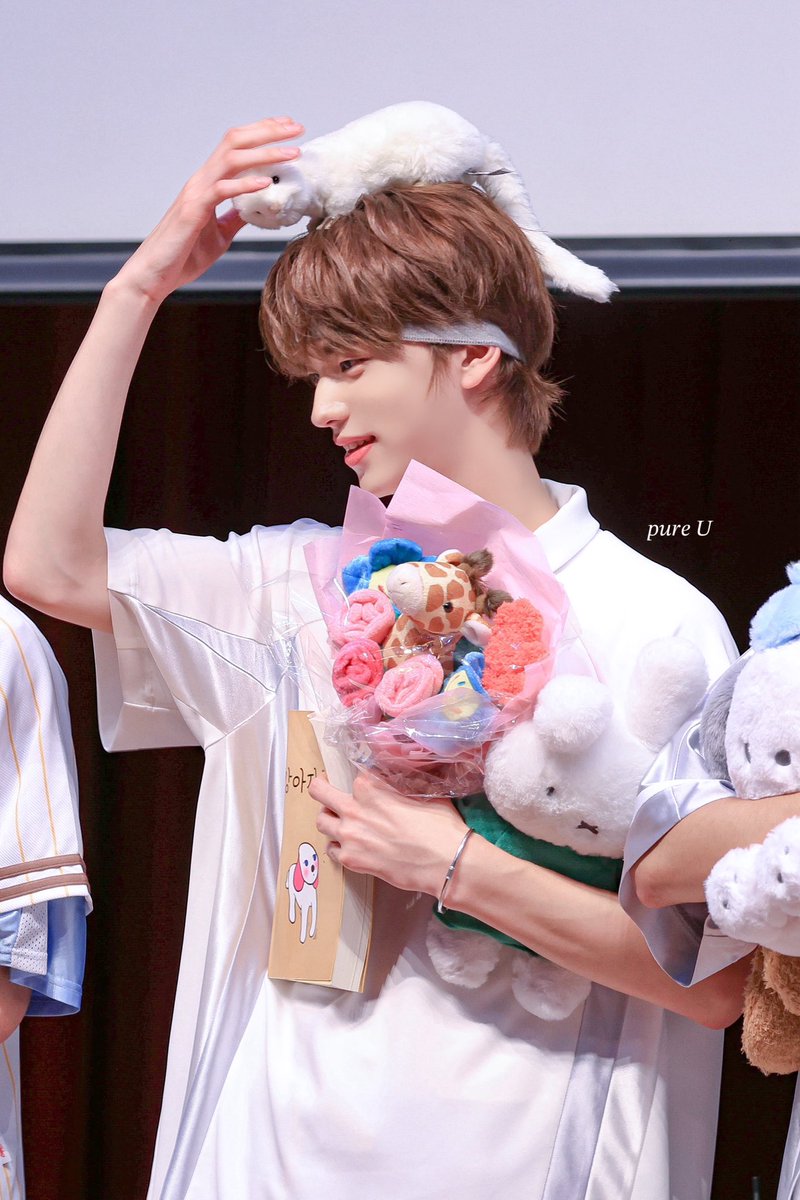 240712 팬싸

⚆.⚆♡

#TWS #투어스 #SHINYU #신유 #シニュ