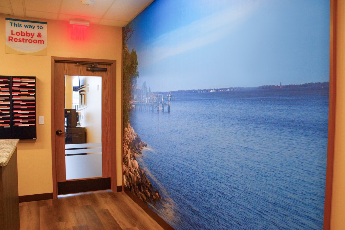 UMUrgentCare's tweet image. In our new Pasadena center, you may notice the beautiful murals and exam room signage, as we used photos of local areas in the Anne Arundel County region. 

#umurgentcare #pasadena #stayinglocal #community