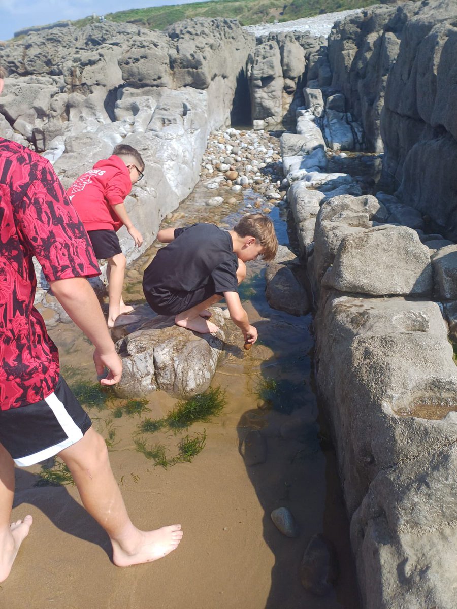 RinglandPrimary's tweet photo. Wonderful trip to the beach for Y6, paid for by the enterprise money they raised earlier in the year 🤩 💰 😎 🏖️ https://t.co/tsrAnVwlbz