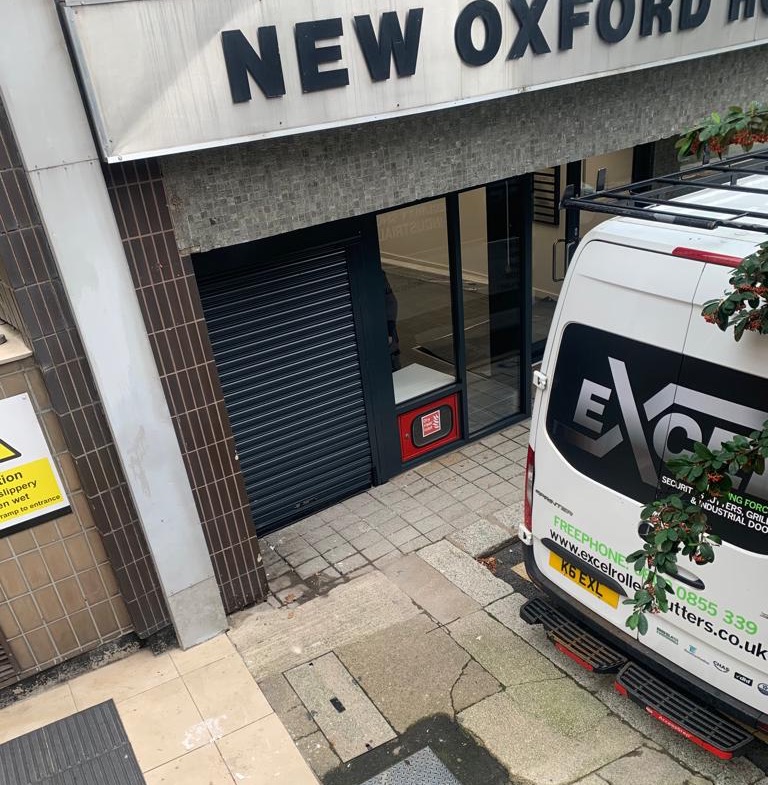 Exceldoors's tweet image. We recently completed this project to manufacture, deliver, and install an electrically operated roller shutter. This installation was designed to enhance security and offer a sleek appearance. 

Great work team! 👏

#electricalshutter #rollershutter #commercialshutter