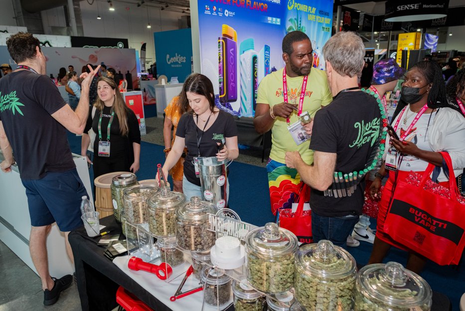 Alternative Products Expo tweet media