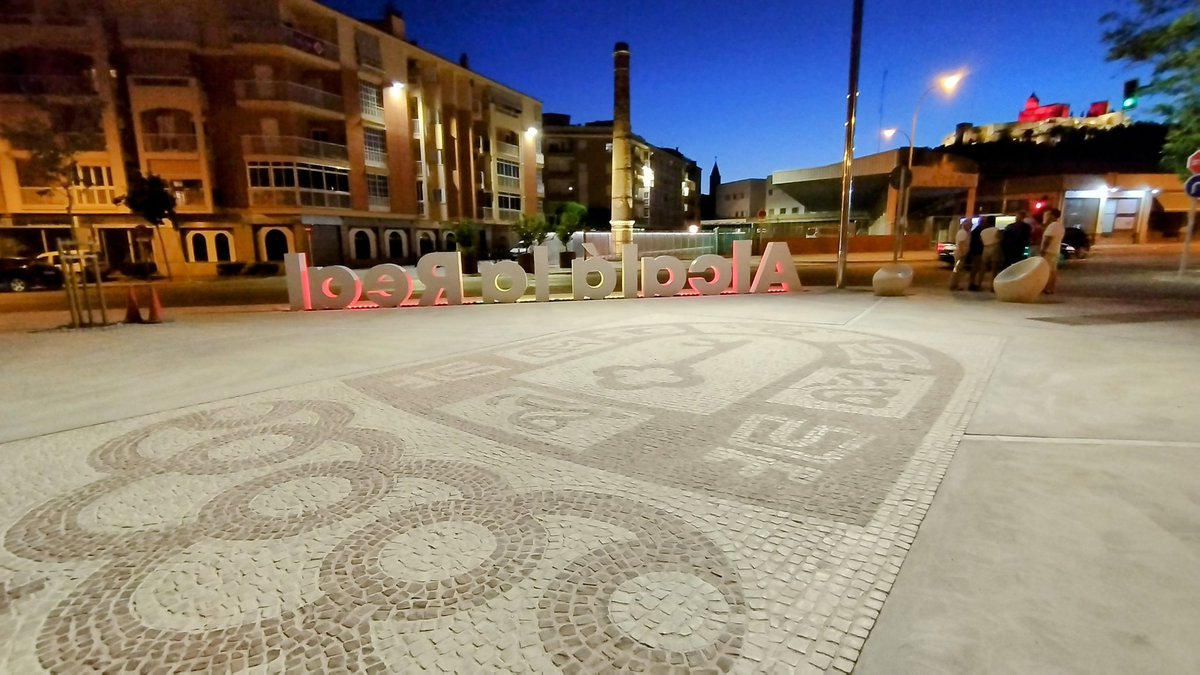 marinoaguilera's tweet photo. La transformación urbana de #AlcalalaReal es imparable. 
Nuestra ciudad, cada vez más bella, más accesible, más orgullosa. https://t.co/2WMWtMMRgH