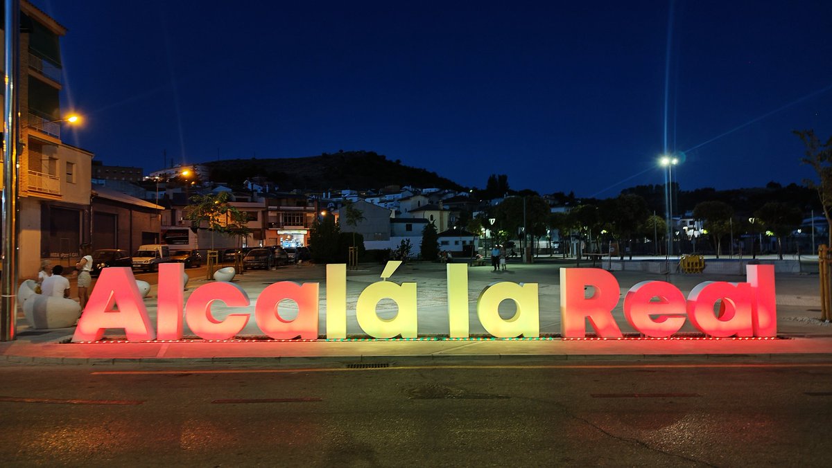 marinoaguilera's tweet photo. La transformación urbana de #AlcalalaReal es imparable. 
Nuestra ciudad, cada vez más bella, más accesible, más orgullosa. https://t.co/2WMWtMMRgH