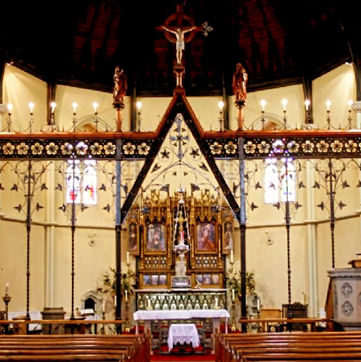 Pugin_awn's tweet photo. The #HighAltar of #StPeterchurch, #Bromsgrove. #AWNPugin. @RCBirmingham

It was designed by #Pugin for #JohnTalbot, XVI #Earlofshrewsbury for the chapel of St. Peter at #AltonTowers, #Staffordshire. @altontowers

#puginaltar #xviearlofshrewsbury #gothicrevivalaltar #pugindesign https://t.co/ya3wp0hGuE