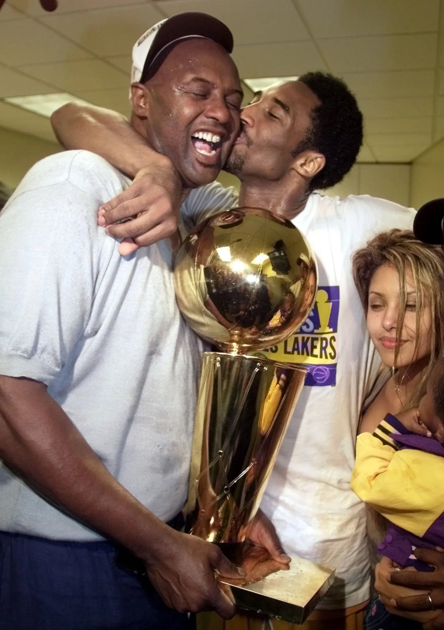 Stadium Live X Kobe Bryant s father Joe Bryant has sadly passed away at the age of 69. https t HkFIycWZX7 X
