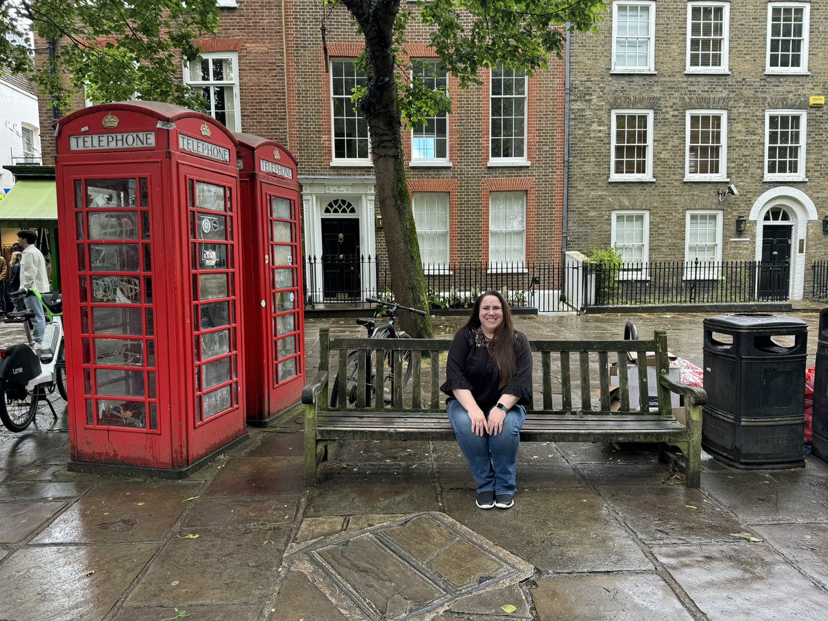 I love so many fandoms, but last week went to Richmond to see Ted’s house <a href="/getFANDOM/">Fandom</a> #TedLasso