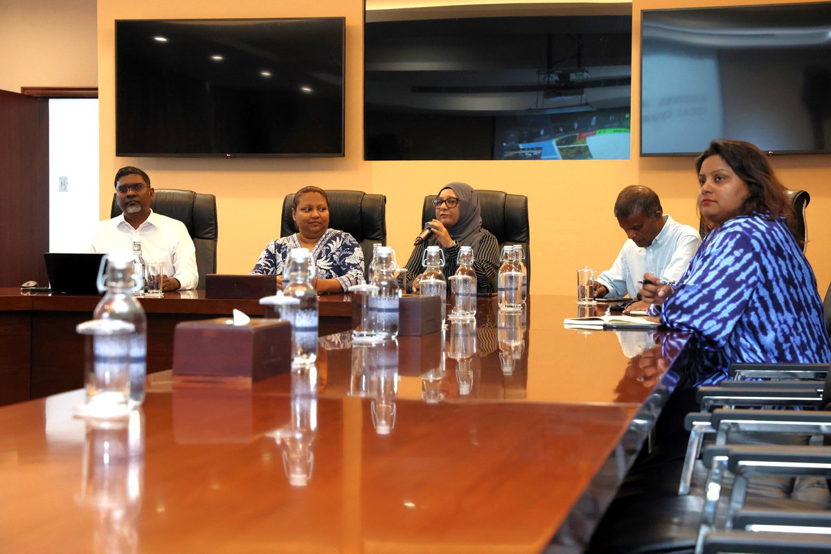 MoFAmv's tweet photo. Ambassador-at-Large Ahmed Naseer conducted an informative session, under the #FOSIM Ambassador Briefing Programme, on the Fiscal and Economic Situation of the Maldives for the Ambassadors, Heads of Missions &amp; Executive Committee Members of the Ministry. https://t.co/oMXCkF5red