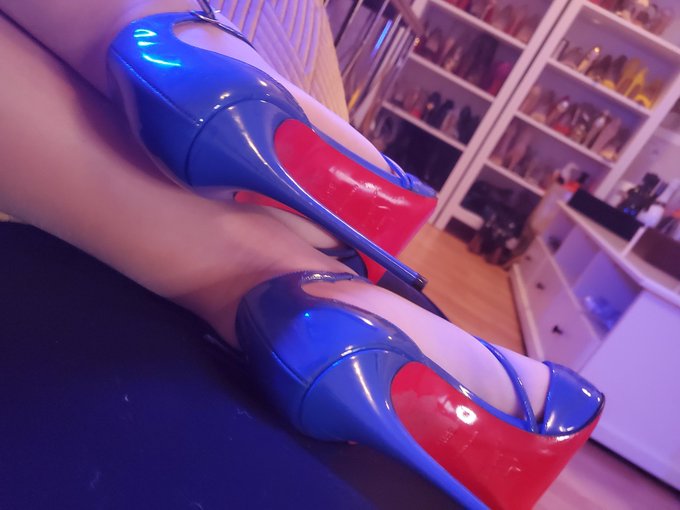 Guess what I am up to? https://t.co/lDQ4f8Yvcb