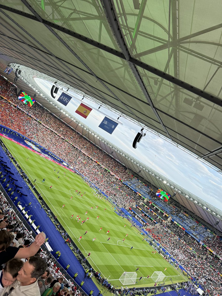 TraderAz_'s tweet photo. Euro 2024 🛩️🇩🇪 https://t.co/oQmUGb9rFj