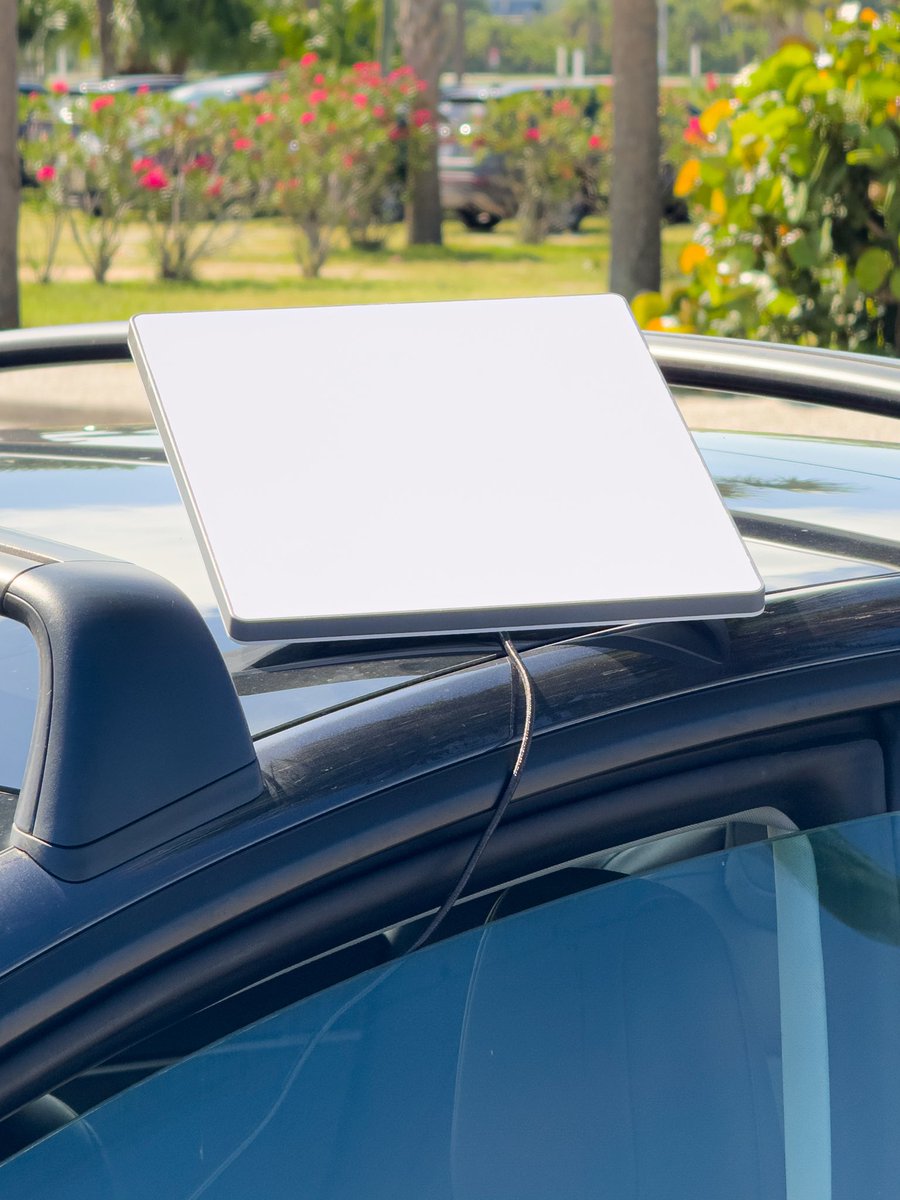 johnkrausphotos's tweet photo. New @Starlink Mini dish, powered directly from @Tesla Model 3: High-speed and portable internet anywhere you can drive and have a clear view of the sky 🚗 📡💫🛰️ https://t.co/79M6ICpsOF