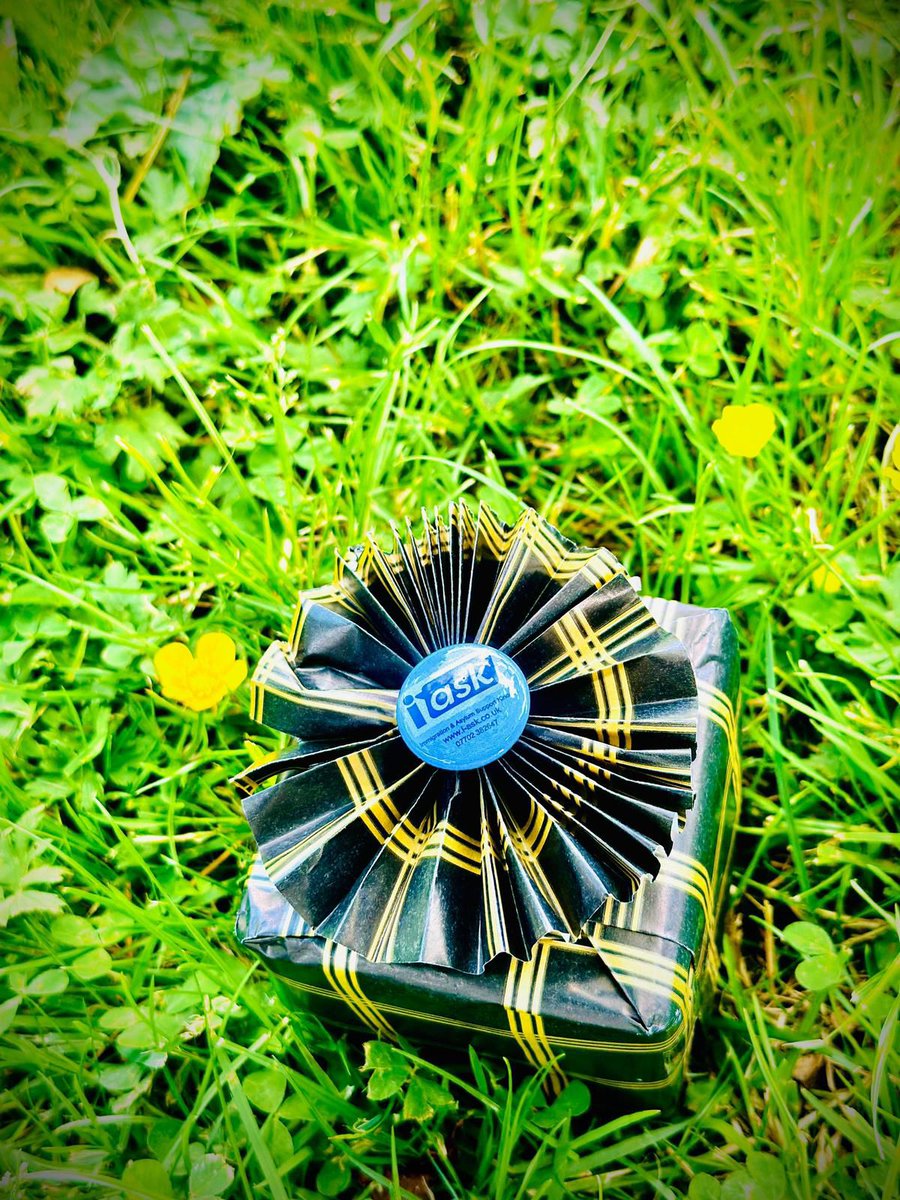 Newsletter Highlights!

On June 23rd, volunteers, friends, and family gathered at Green Head Park to celebrate Volunteer and Refugee Week.

Check out our July 2024 newsletter for more details: i-ask.co.uk/news

#RefugeesWelcome