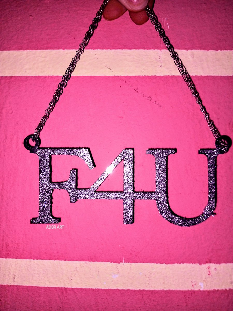 ADSR_Art's tweet photo. New Art to Our Queen @NICKIMINAJ 👑💎🎨
I hope you notice me Queen, Barbz some support please 🥺
Necklace x chain ⛓️💎
#Falling4U #F4U 🍂🌺 https://t.co/Cq06bLcu5s