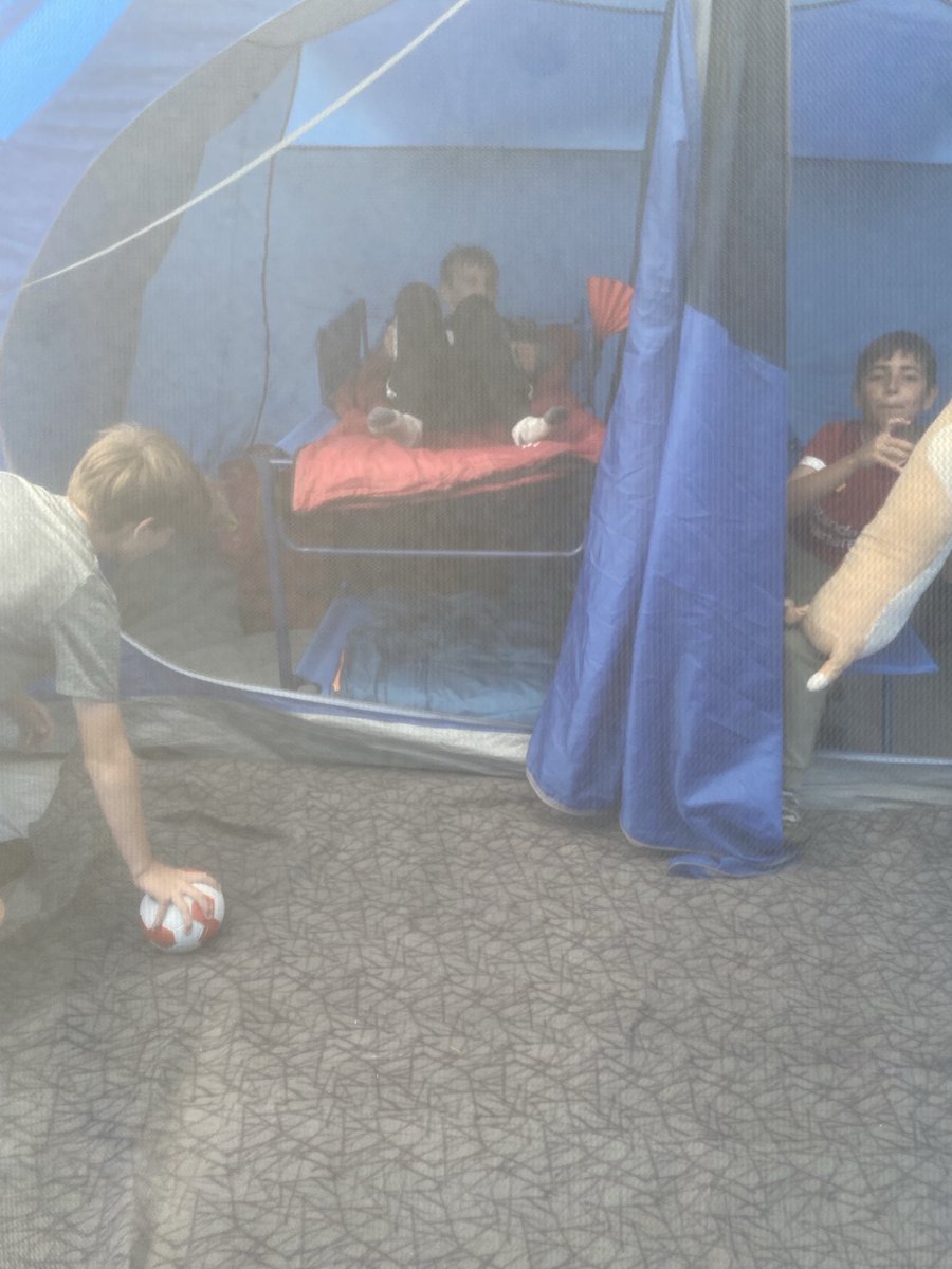 Sarah Tate tweet media