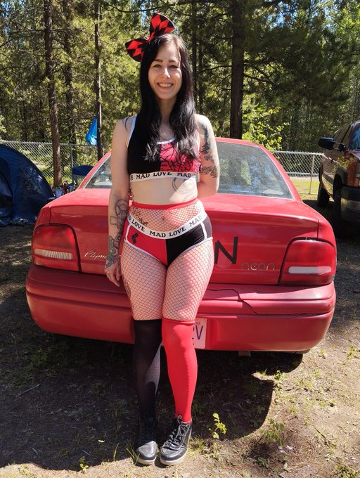 hii❤️🖤 srry i've been off livin' life lately! hitting up lots of events n such, this is my Day 2 outfit