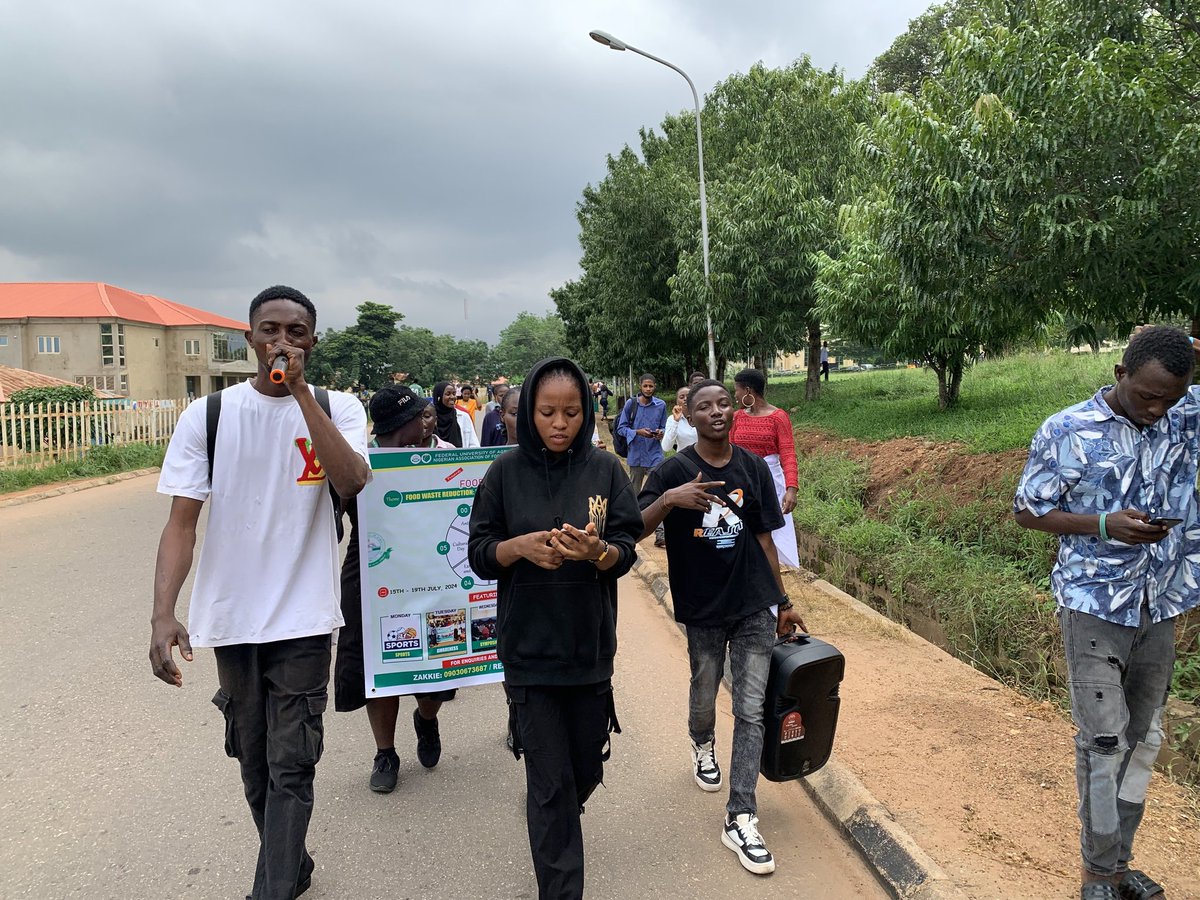 Nafsts_Funaab01's tweet photo. Food week Day 2: Food Safety Awareness🥳
From farm to fork, let's cut waste - Together, we can make every bite count!
Keeping food fresh, keeping it safe - Let's all do our part to reduce food waste and stay healthy!
#NAFSTSFUNAAB
#teamINCREDIBLE
#FoodWeek
#Awareness https://t.co/tnbA4K7IVl