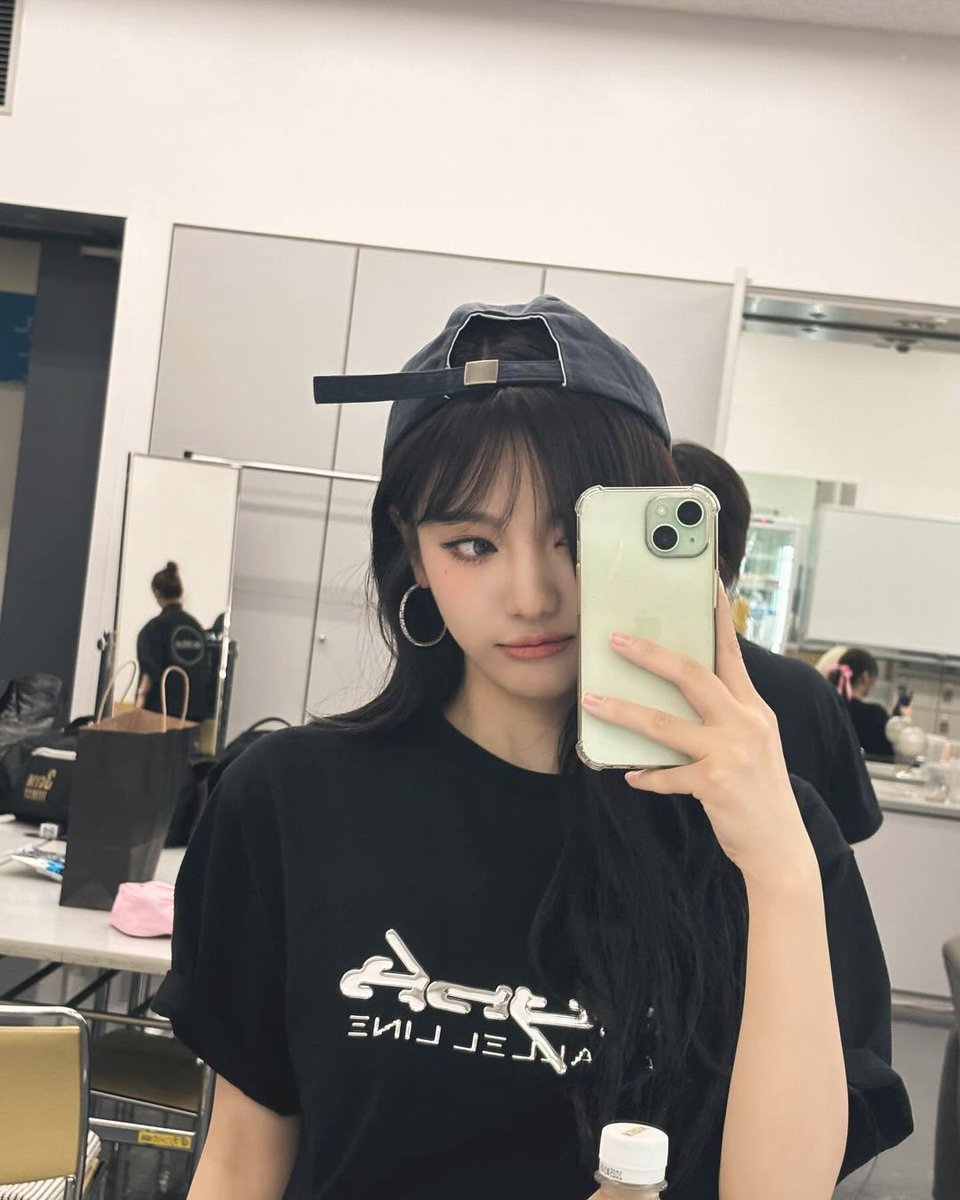 ningning pics tweet media