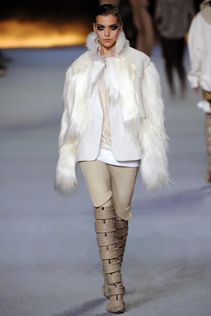 slutforpop's tweet photo. kanye west fall 2012 https://t.co/B54LjYfYIY