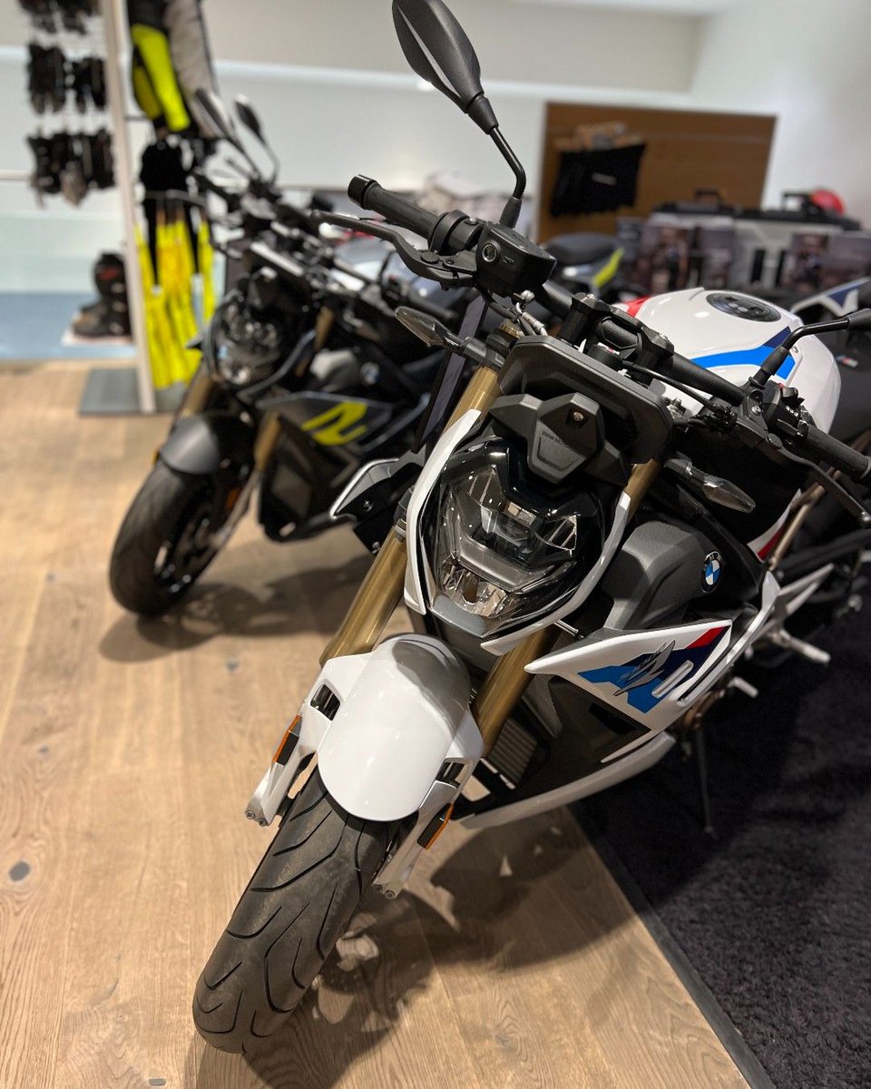 Start your next adventure and get £300 deposit contribution and 9.9% APR Representative when you purchase any Approved Used BMW Bike before 31st August 2024. Check out our Approved Used Bikes bit.ly/3S3ciZd 

*Ts&amp;Cs Apply. Vines limited is a credit broker, not a lender.