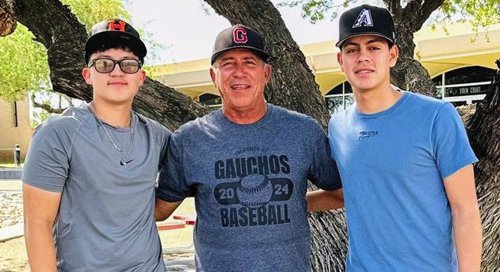 Andy Morales (@andymorales8) on Twitter photo Former Marana Mountain View 2-time state champion and Oregon State standout Austin Scott to wrestle for ASU; <a href="/PuebloAthletics/">Pueblo HS Athletics</a> LHPs Hugo Mendez and Fernando Valenzuela to pitch for GCC
allsportstucson.com/2024/07/16/aus… Former Marana Mountain View 2-time state champion and Oregon State standout Austin Scott to wrestle for ASU; <a href="/PuebloAthletics/">Pueblo HS Athletics</a> LHPs Hugo Mendez and Fernando Valenzuela to pitch for GCC
allsportstucson.com/2024/07/16/aus…