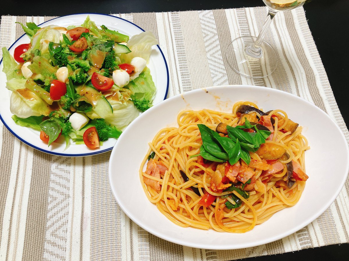 abetchi_jisui's tweet photo. 結構気合い入れたナスとトマトのパスタ https://t.co/LIBuQ6i1tX