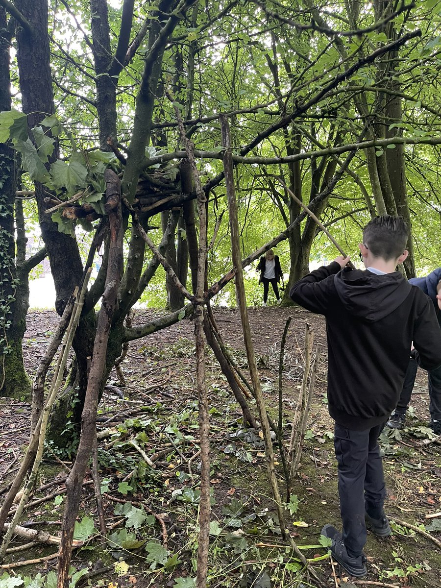 BWPforestschool's tweet photo. Year 5/6 having a great time at forest school this afternoon 🦚 https://t.co/BNjKdR7SX7