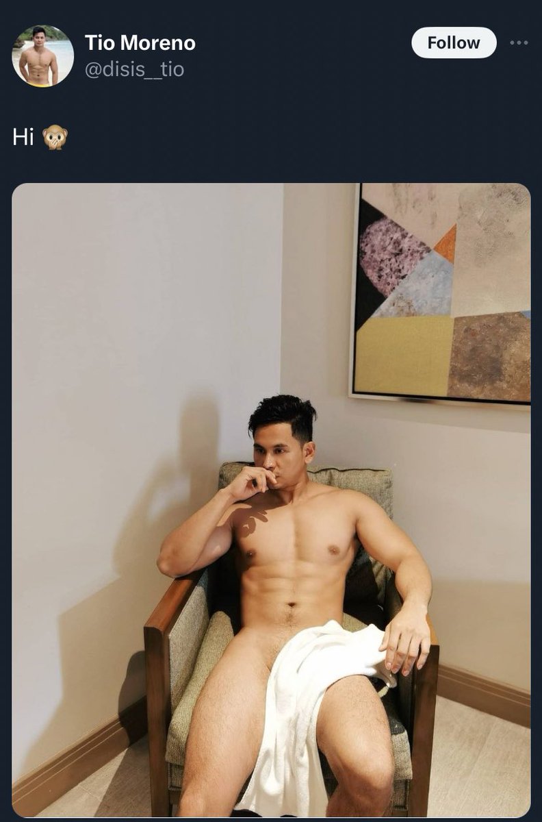 GoomiButt's tweet photo. Alaga pala ni Harry Roque si Tio Moreno 😂😂🤟🏼 alams na 😂😂😂 https://t.co/JnRlVjBBQ3