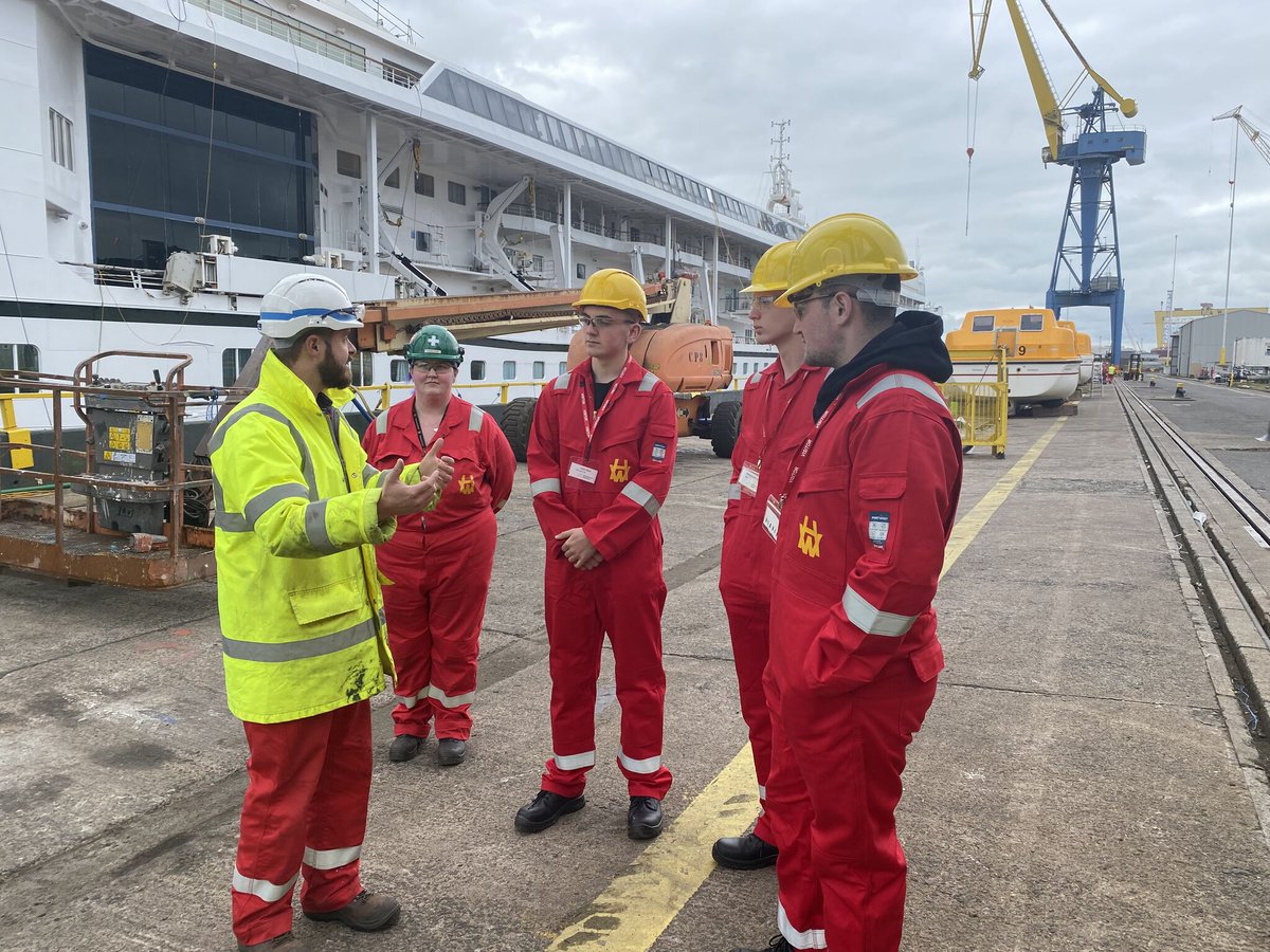 🚢 Our School Work Experience Programme took students on a site tour of the Villa Vie Odyssey, where they enjoyed a career talk by George Zeitler. Huge thanks to Villa Vie Residences and our team for their support!

#HarlandAndWolff #WorkExperience #STEM #SocialValue