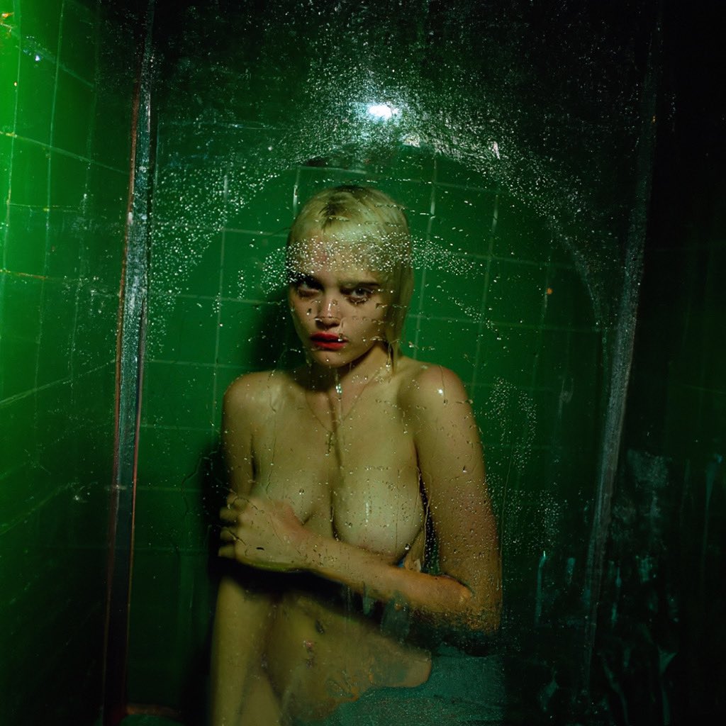 TalamascaMD's tweet photo. @gagasyuyi Sky Ferreira - Night Time, My Time (2013) https://t.co/3kg4F8GTYj