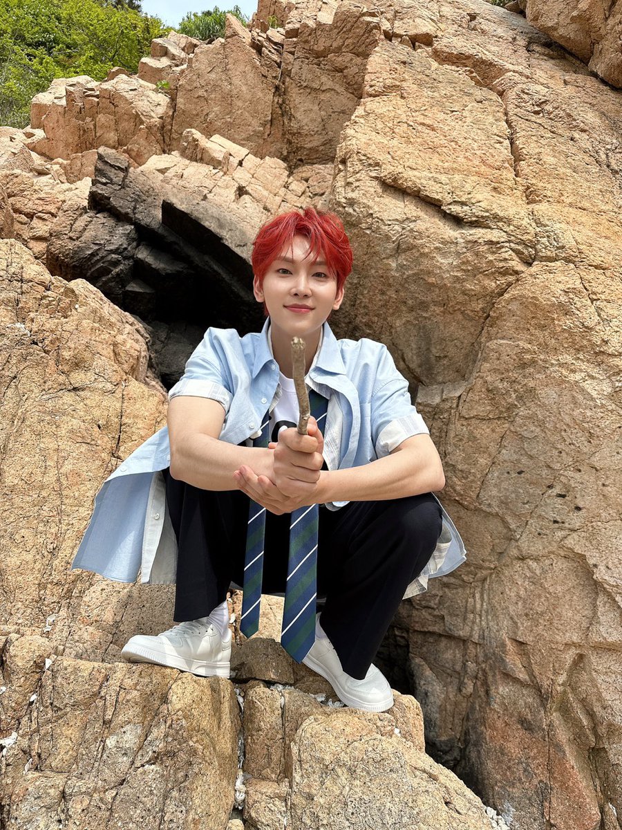 WAKER_official's tweet photo. 드디어 컴백!!
바초쉐 많이 들어줭😘 
이번 활동도 잘 부탁해ㅎㅎ❤️

#WAKER #웨이커 #ウェイカー
#고현 #KOHYEON #コヒョン https://t.co/NHm9vcecbY