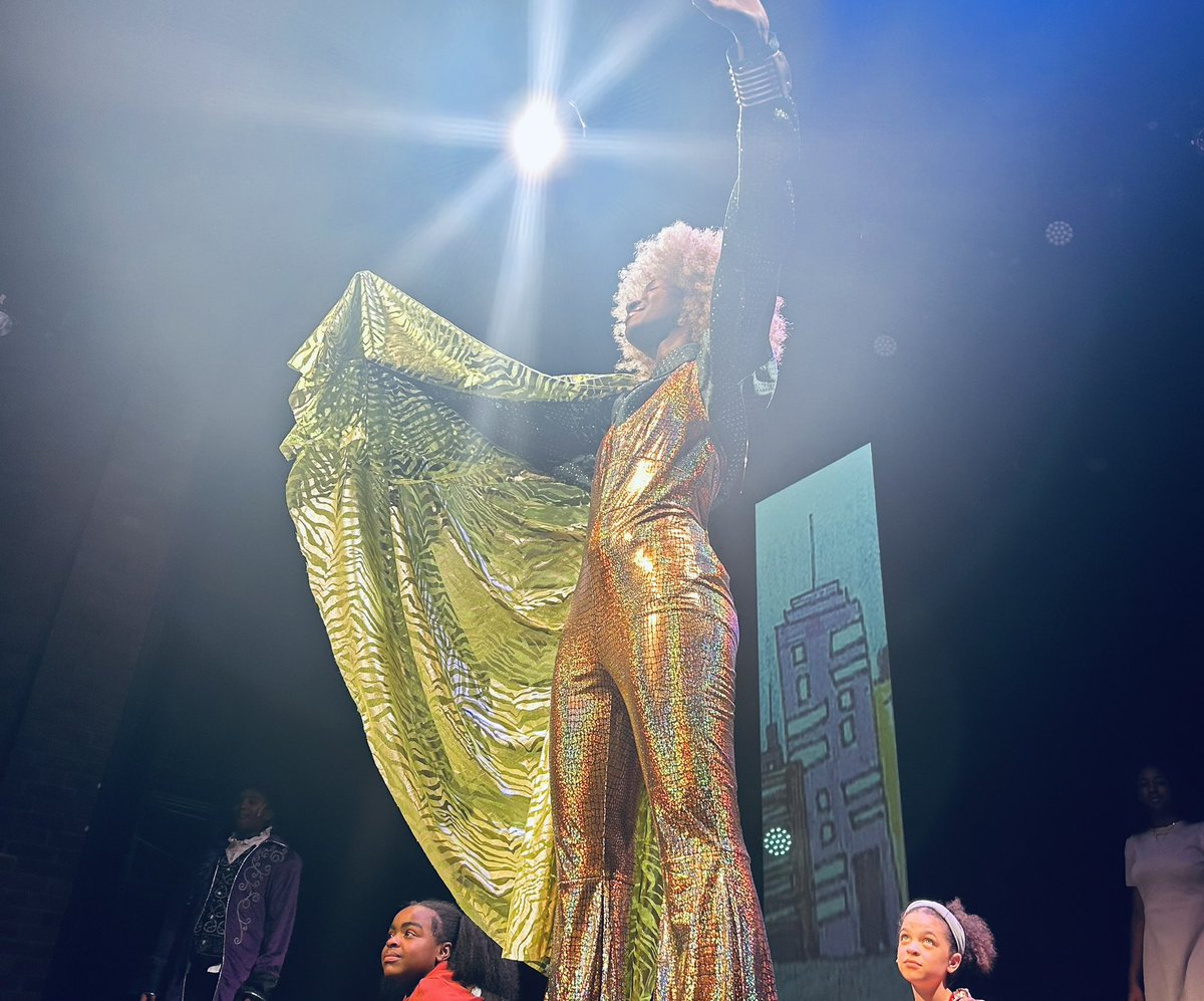 This weekend was Homecoming Weekend at Karamu House! We had an amazing time celebrating the completion of Phase III renovations to the Theatre Wing. We also launched our Fund-A-Need campaign! Text KARAMU to 801801 to support Arts Education today!