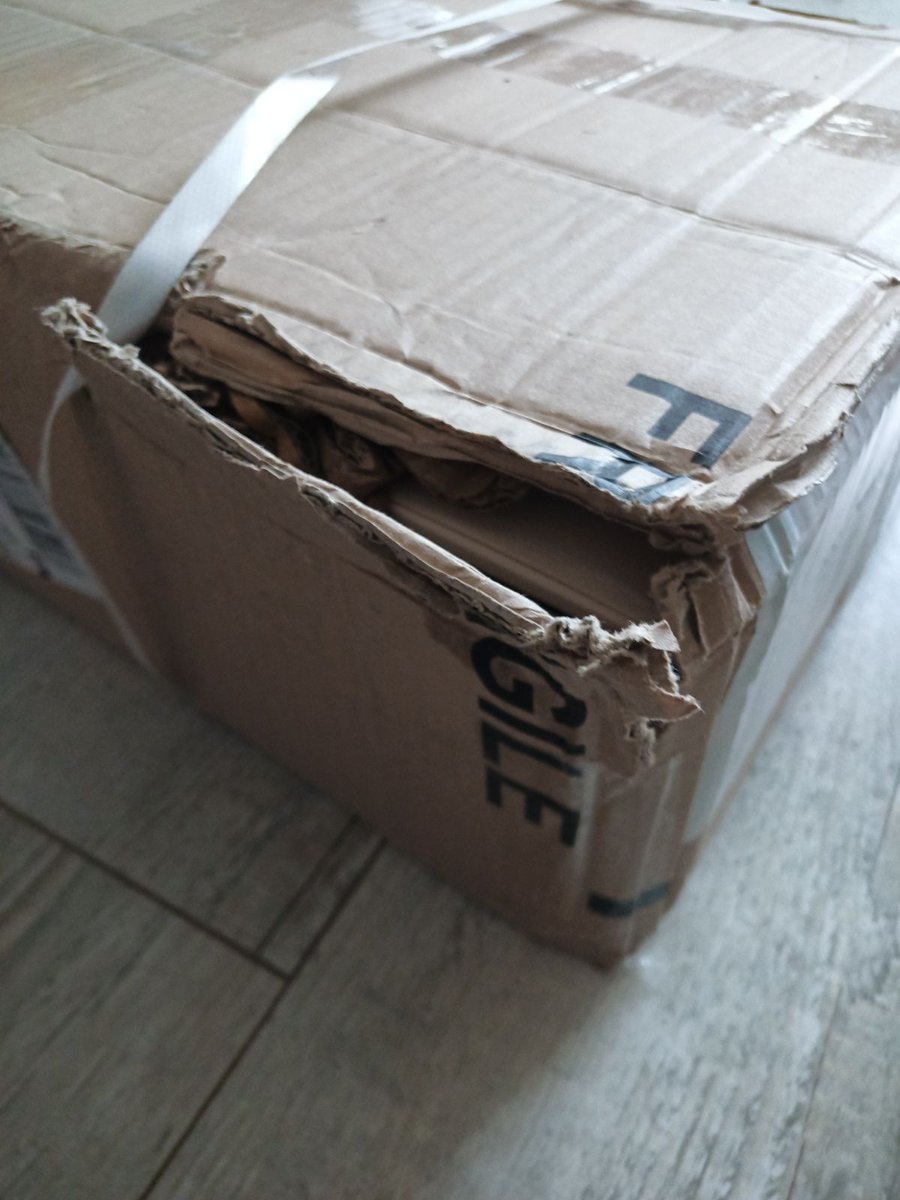 beatricebredel's tweet photo. @CoucouNousVoilo @DPD_Fr Pouvez vous nous montrer lorsque vous pratiquez du jeté de colis ? (Pour les J.O)
outré par ce manque de professionnalisme et d'intégrité. Il est inadmissible qu'une entreprise de cette envergure traite ses clients avec autant de mépris et de négligence https://t.co/kNjDnRCnnf