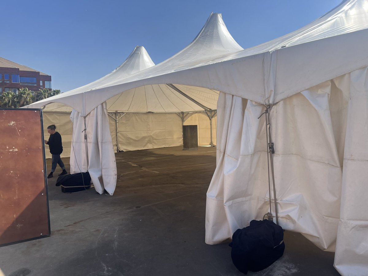 VisitConHill's tweet image. #PlayYourPart on  Mandela Day with Ladles of Love when you register &amp;amp; book your spot to volunteer in a variety of activities and a chance to enjoy a Love Fest Concert at ConHill. Visit ladlesoflove.org.za to get involved, book your tickets, &amp;amp; volunteer for change.