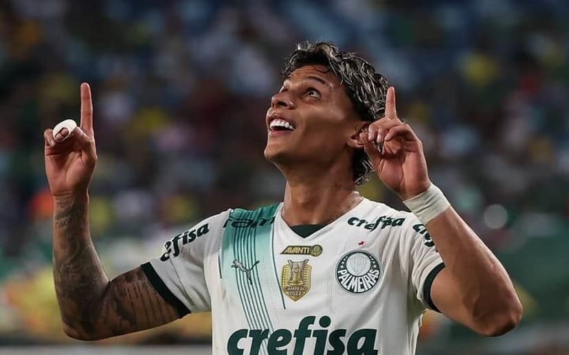 Mirkuzz_Alex's tweet image. CALCIOMERCATO NAPOLI🔵
Il #Napoli ha chiesto informazioni al #Palmeiras per Richard #Rios, reduce da una straordinaria #CopaAmerica. Centrocampista classe 2000 dalle caratteristiche che si sposano alla perfezione col gioco di Antonio #Conte.

STAY TUNED⏳️⌛️