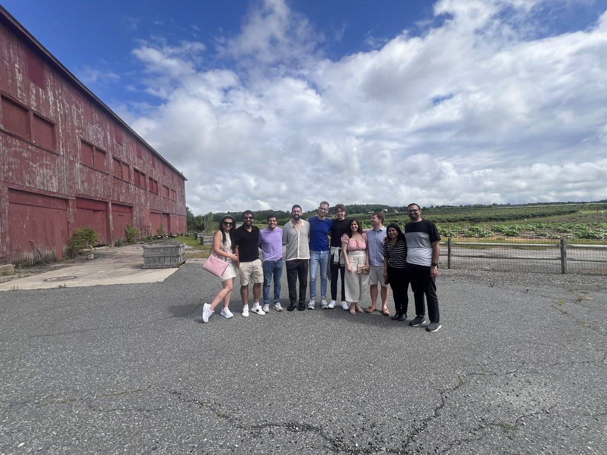 SvHrad's tweet photo. Warming up to a bright future in radiology! Welcome, first years and loved ones! ❤️ 

Program Brunch at the Lookout Farm, Natick. 

#ResidencyOuting #Wellness https://t.co/FABqhxIabD